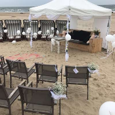 trouwen-op-het-strand-bij-bad-egmond